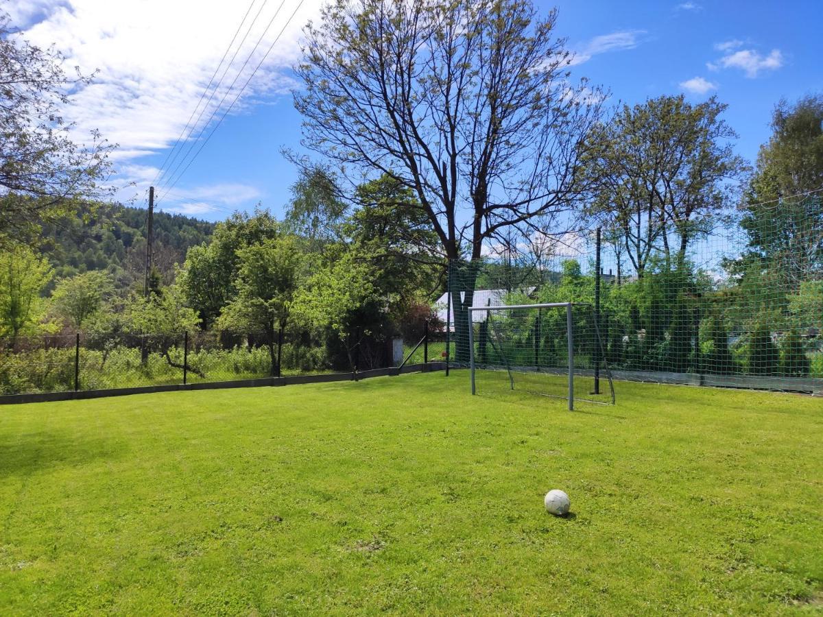 Appartement Apartament W Sercu Ustrzyk à Ustrzyki Dolne Extérieur photo